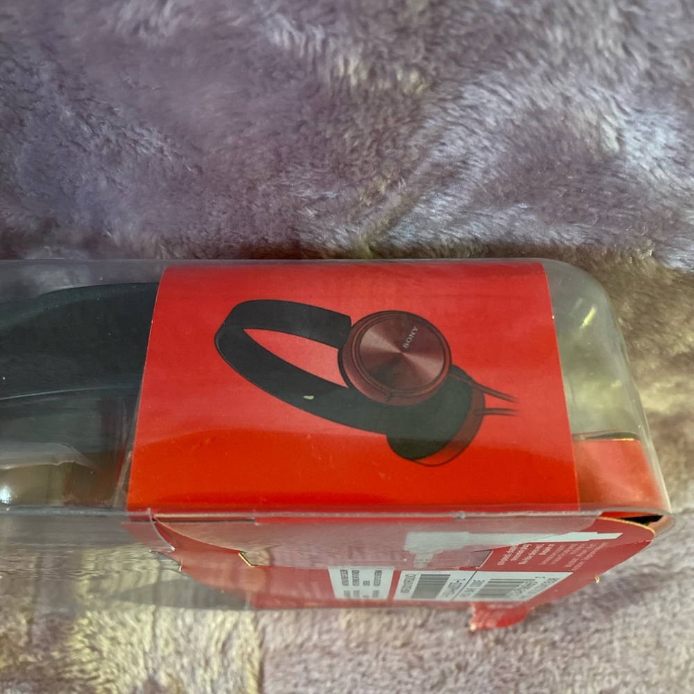 Sony Metallic Red Foldable Wired Headphones NWT - Picture 3 of 5